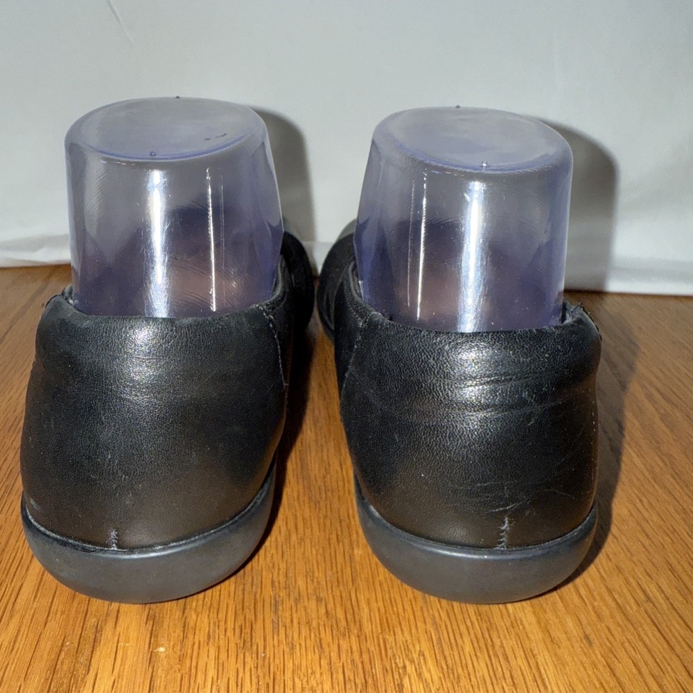 Clarks Collection Cushion Soft Black Leather Slip On Loafers Flats Womens 7 M - Picture 4 of 8